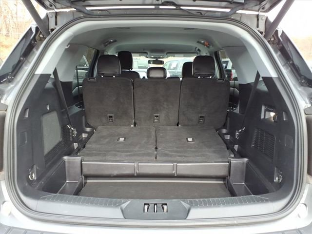 Certified 2022 Ford Explorer Limited w/ Equipment Group 301A image 11