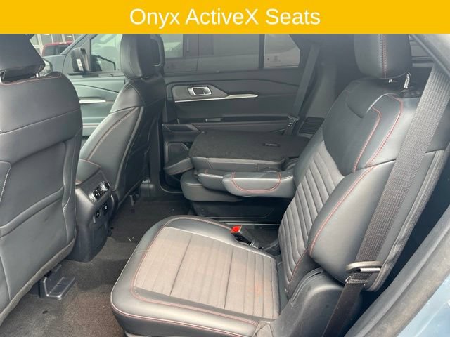Certified 2025 Ford Explorer ST-Line w/ Premium Package AWD/4WD image 11