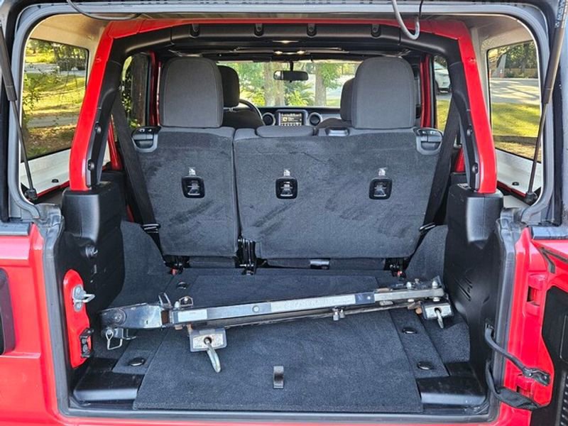 Used 2019 Jeep Wrangler Unlimited Sport S image 14