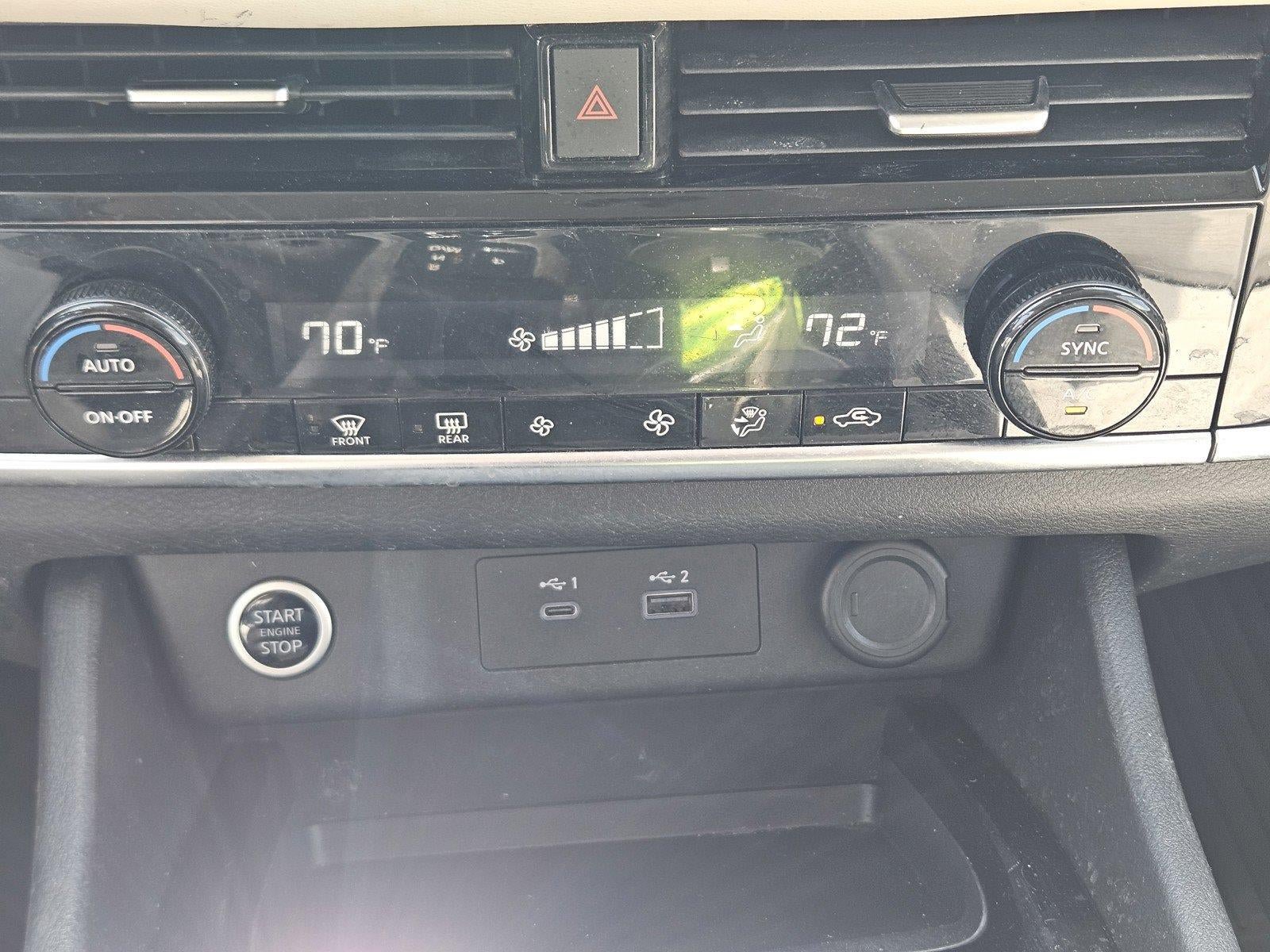 Used 2023 Nissan Rogue SV FWD image 21