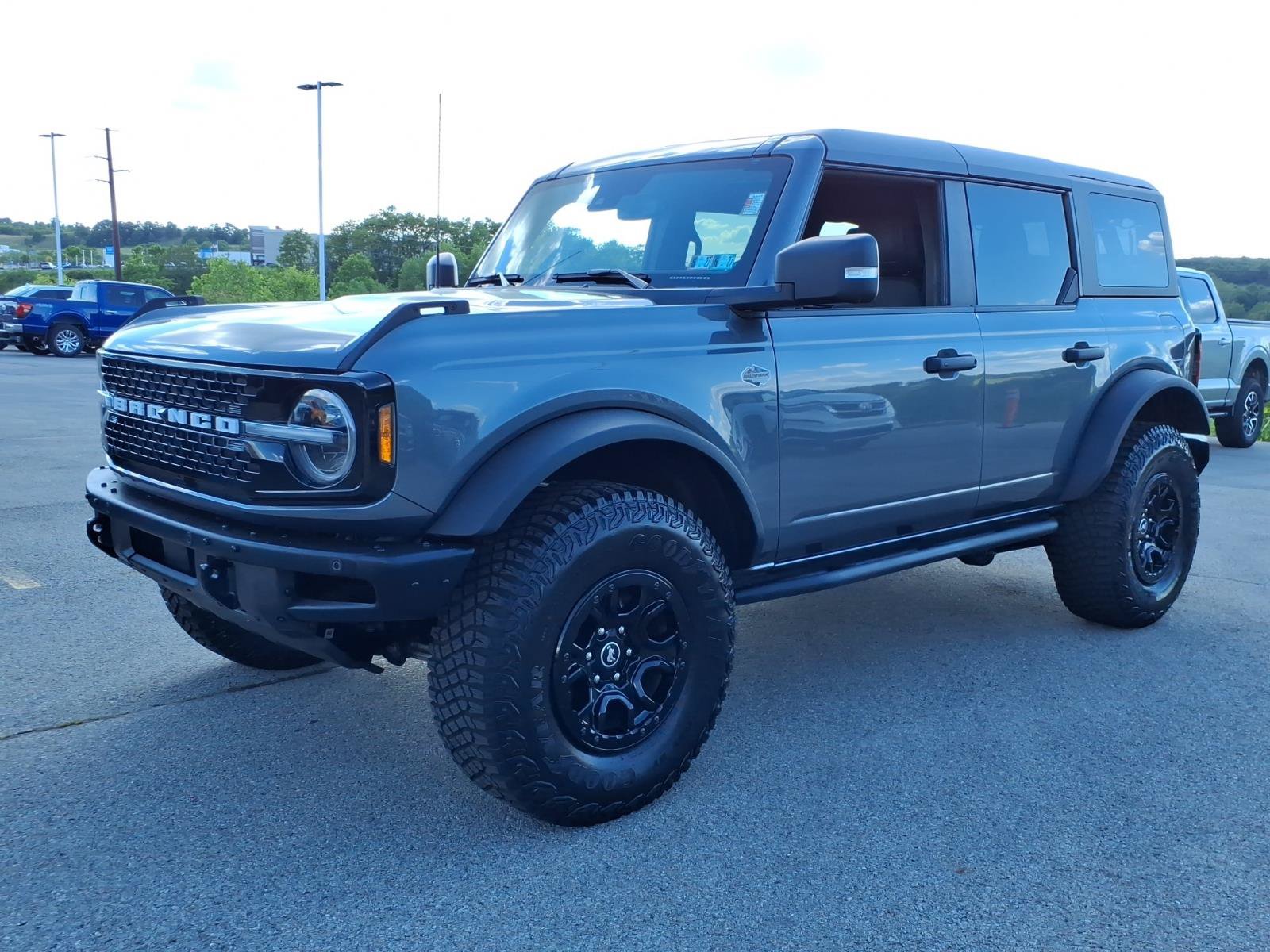 Certified 2024 Ford Bronco Wildtrak AWD/4WD image 3
