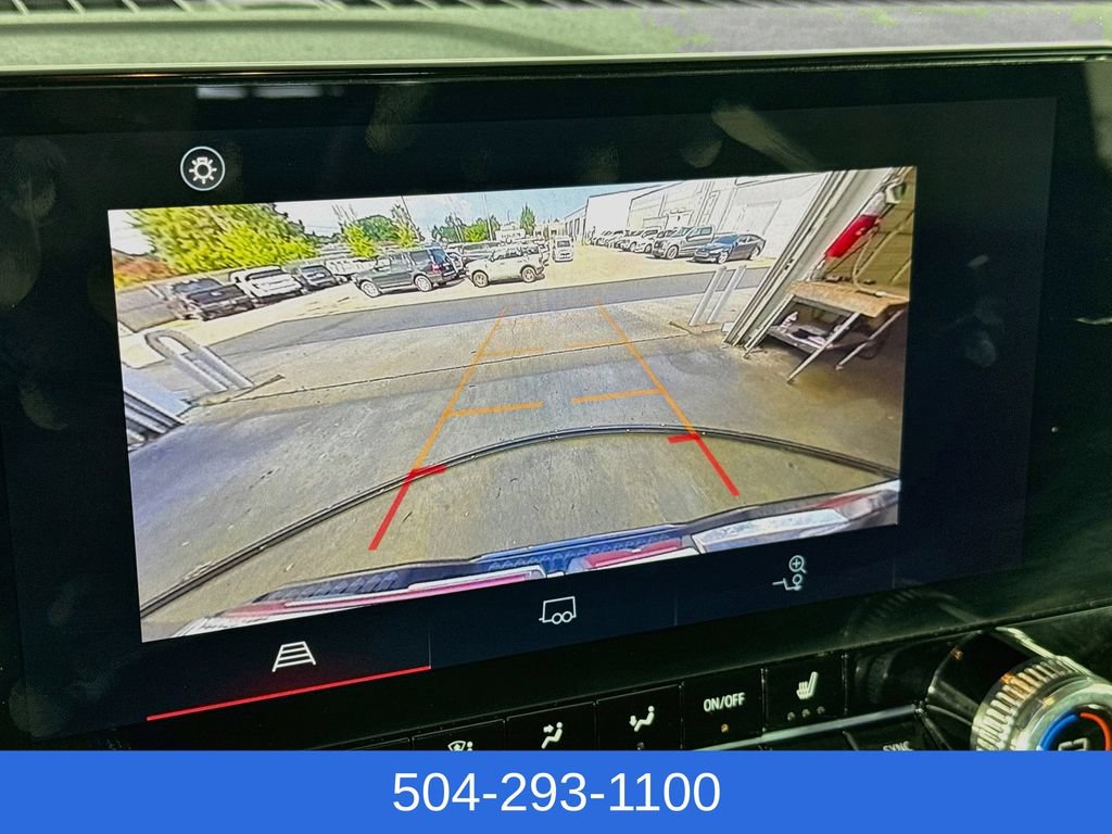 Used 2024 GMC Canyon AT4 w/ LPO, Off Road Lift Package AWD/4WD image 15