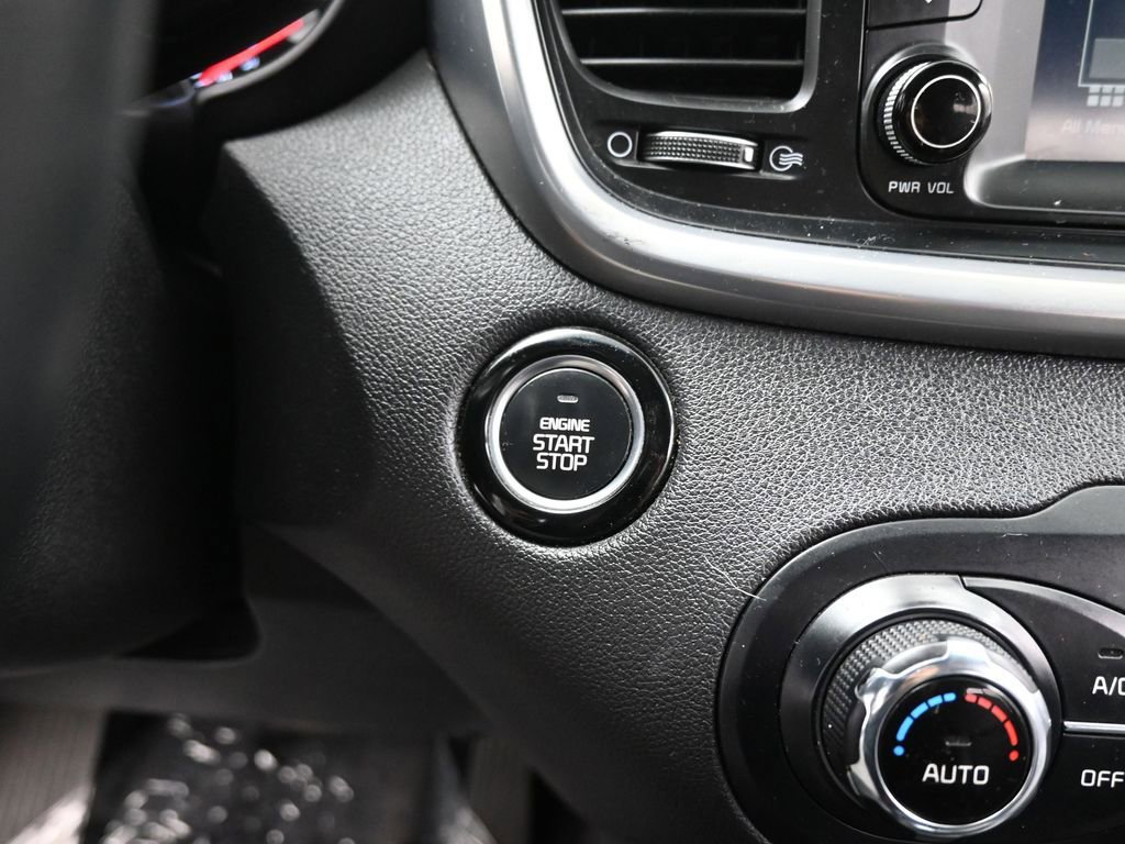 Used 2017 Kia Sorento EX image 15