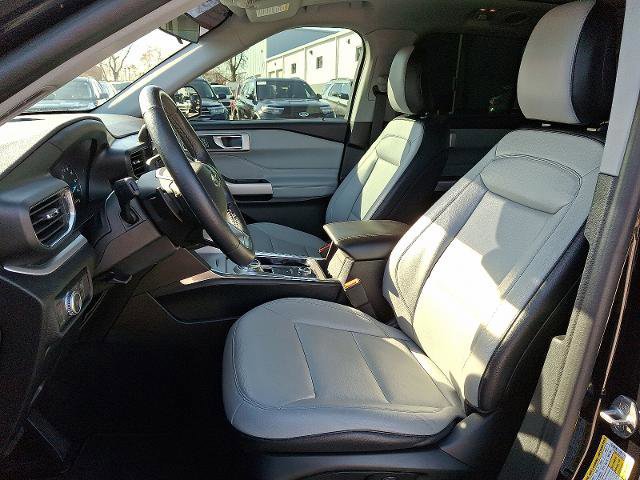 Certified 2021 Ford Explorer XLT w/ Equipment Group 202A image 14