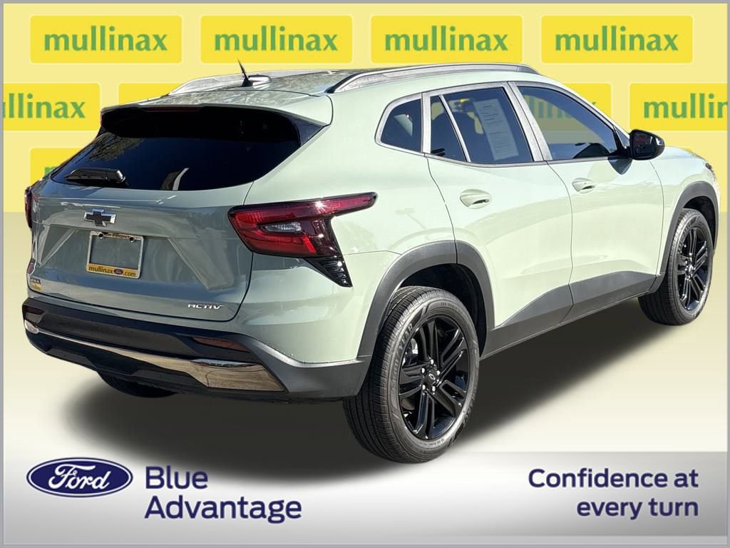 Used 2025 Chevrolet Trax ACTIV image 3