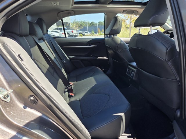 Used 2020 Toyota Camry XSE w/ Driver Assist Package FWD image 18