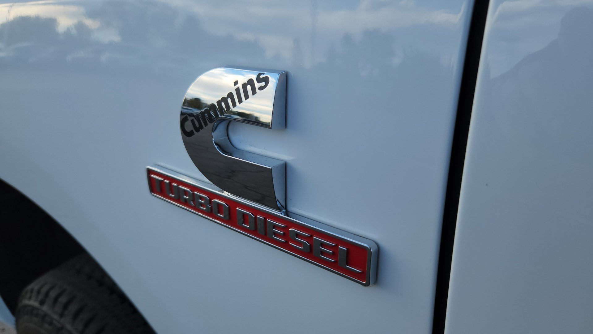 Used 2025 RAM 2500 Laramie AWD/4WD image 15