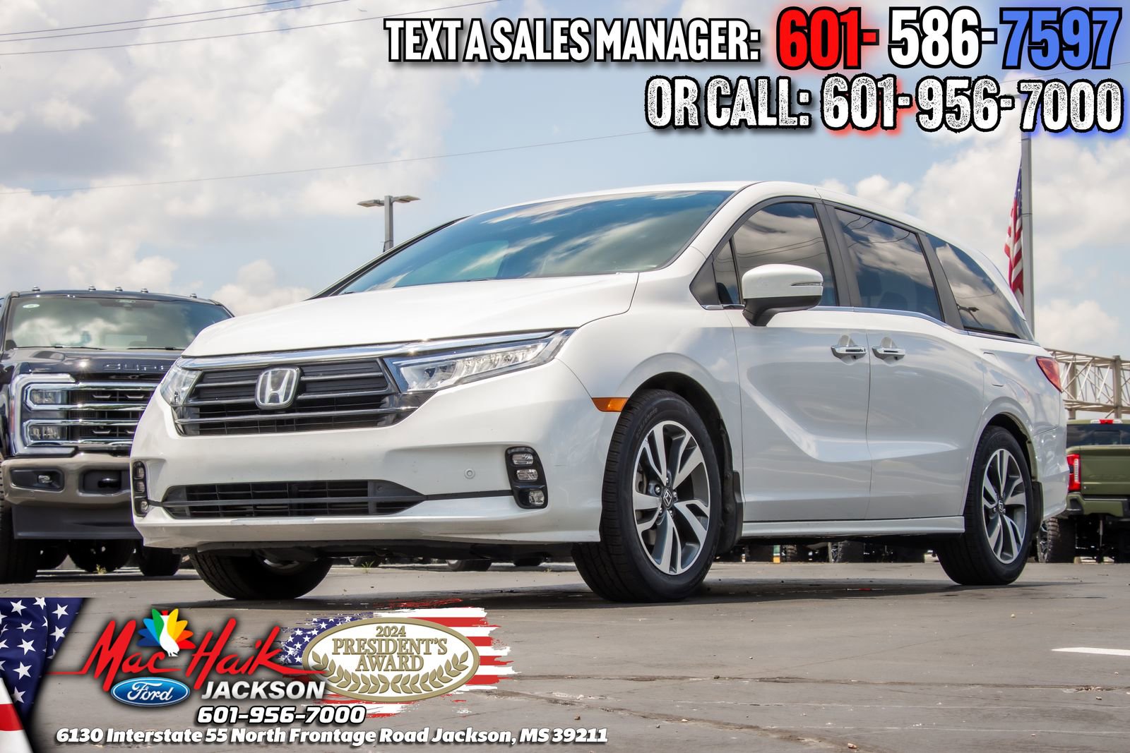 Used 2023 Honda Odyssey Touring image 2
