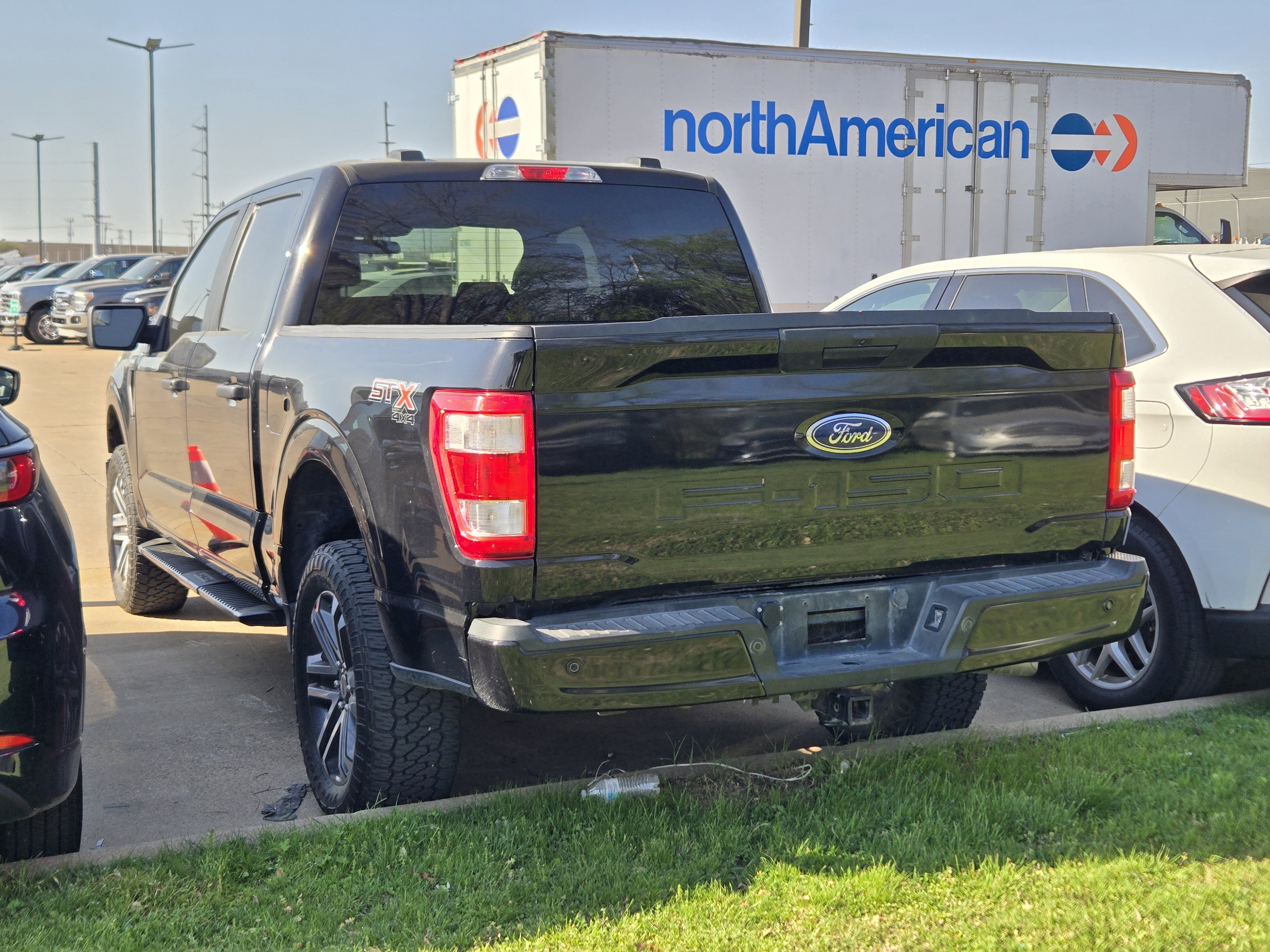 Certified 2022 Ford F150 XL w/ STX Appearance Package image 4