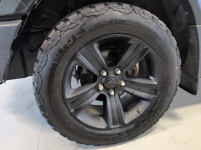 Used 2022 RAM 1500 Warlock AWD/4WD image 7
