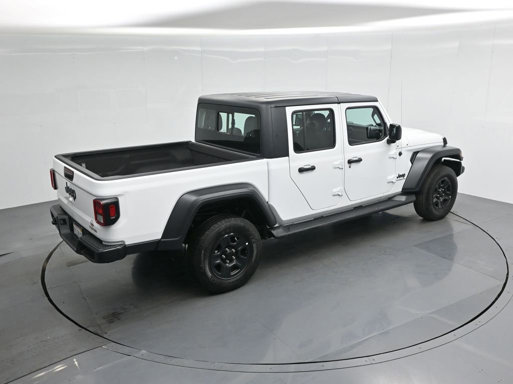 Used 2020 Jeep Gladiator Sport image 15