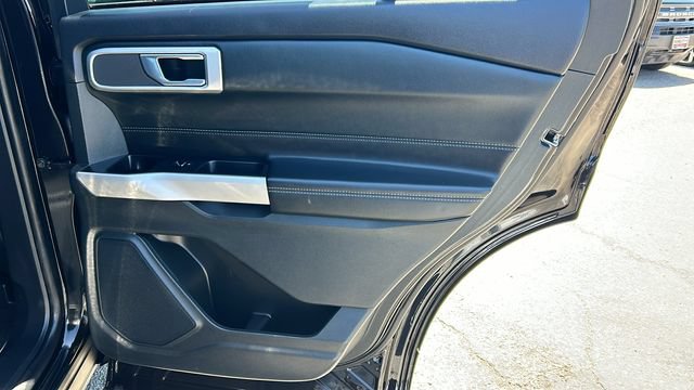 Certified 2022 Ford Explorer XLT RWD image 12