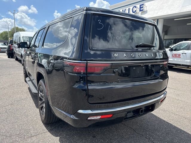 Used 2024 Jeep Wagoneer L Series II w/ Flexible Seating Group image 5