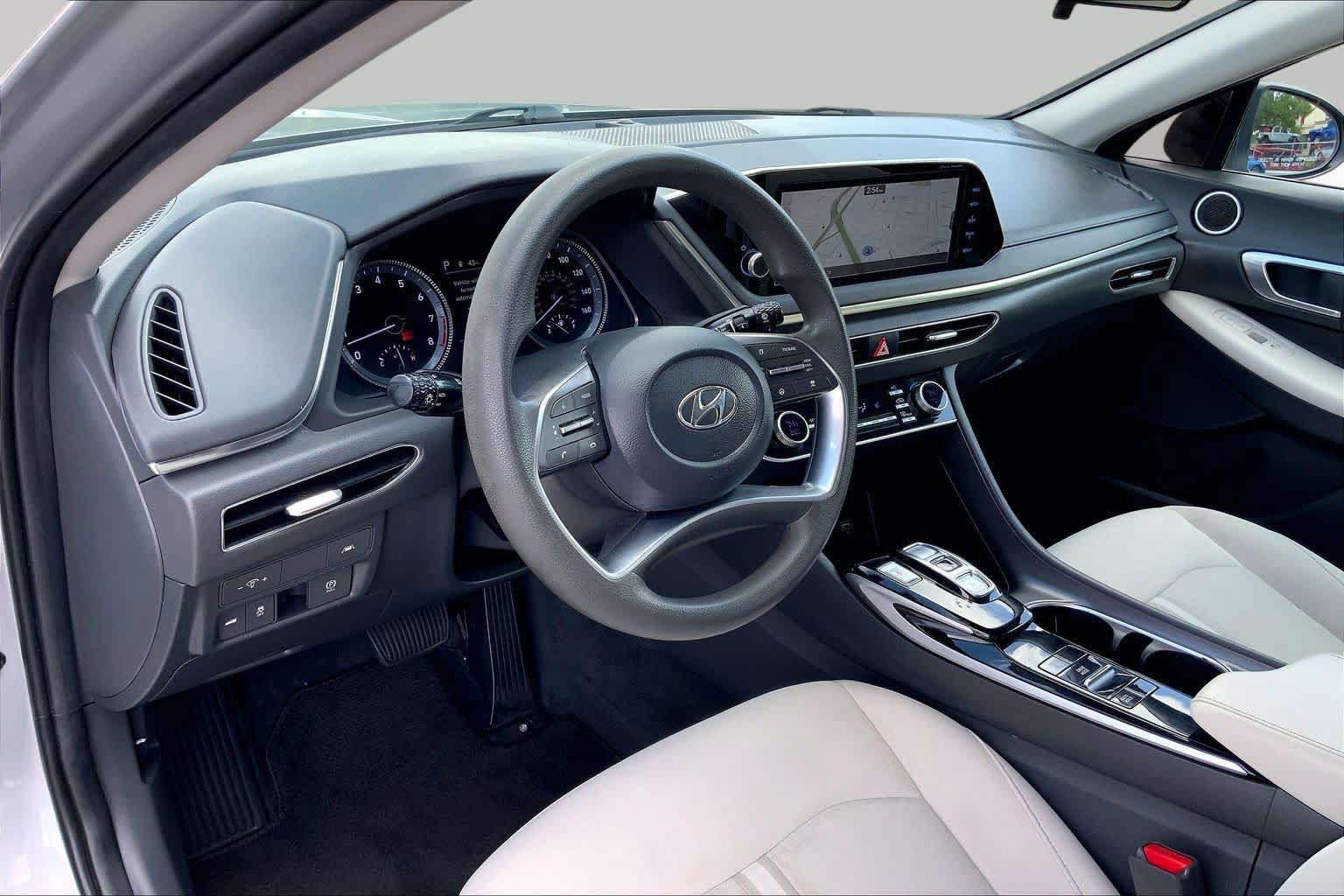 Used 2023 Hyundai Sonata SEL w/ Cargo Package FWD image 18