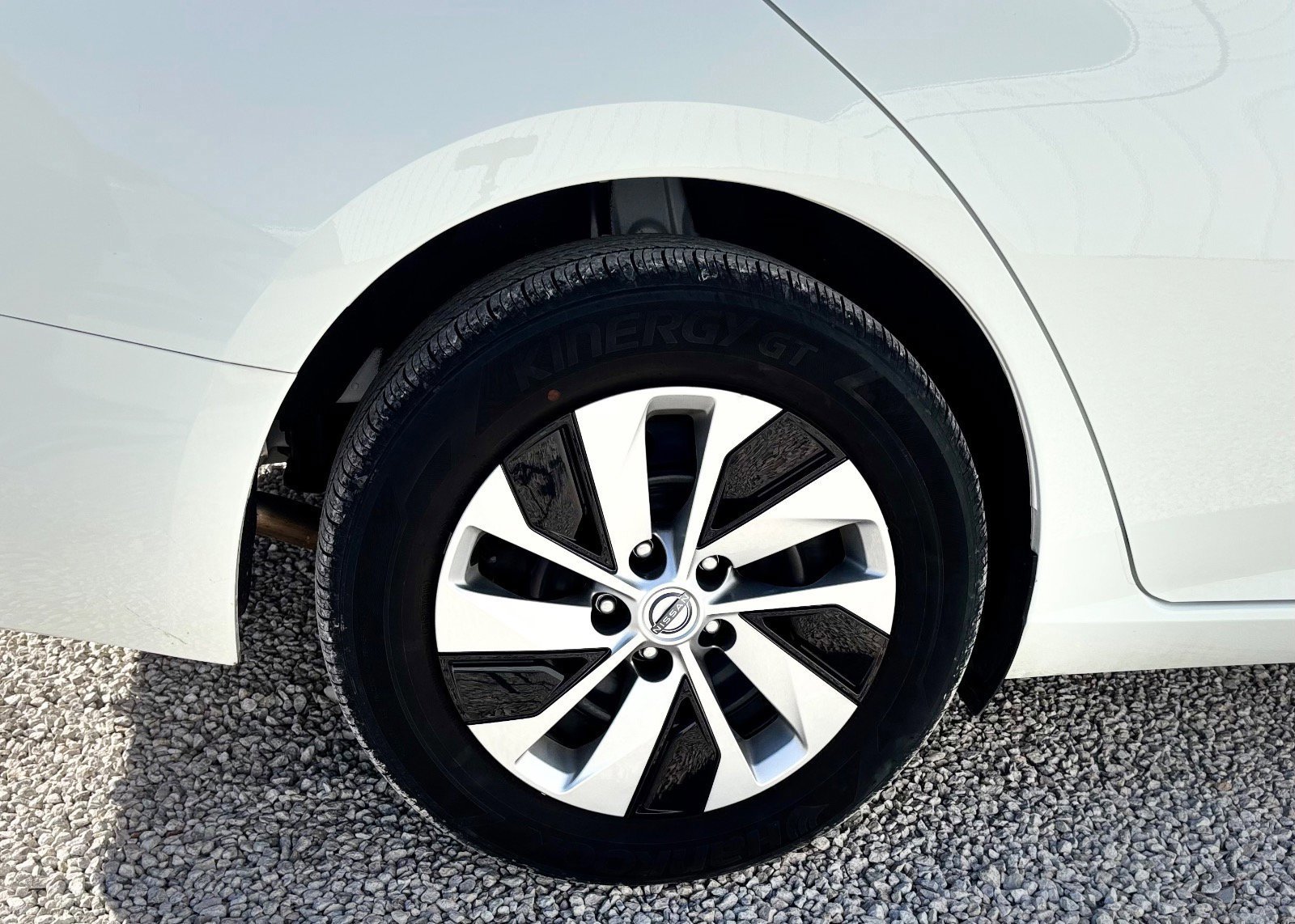 Used 2025 Nissan Altima 2.5 S image 18