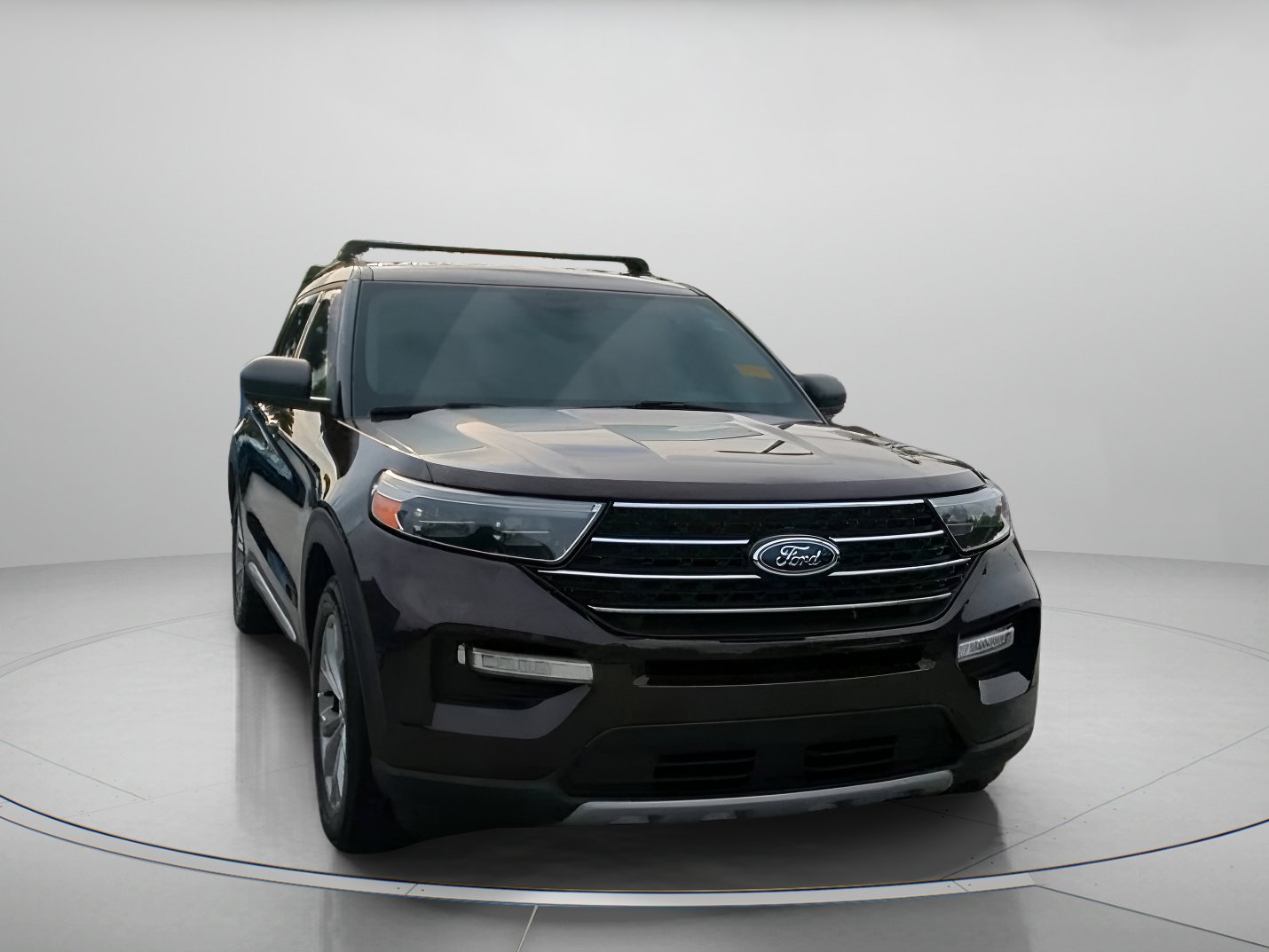 Certified 2022 Ford Explorer XLT w/ Equipment Group 202A RWD image 5