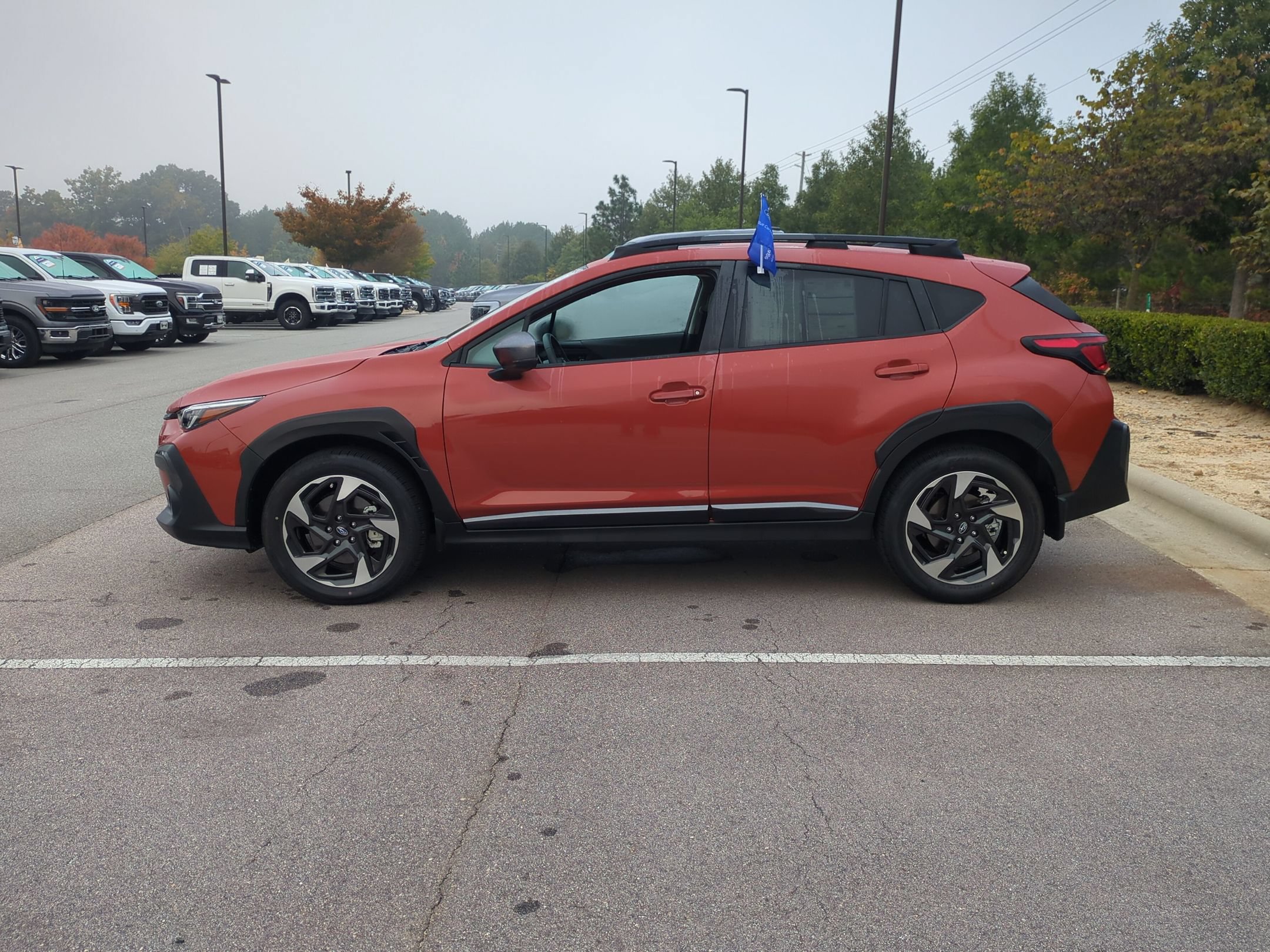 Used 2024 Subaru Crosstrek 2.5i Limited w/ Crosstrek Mirror Package AWD/4WD image 7