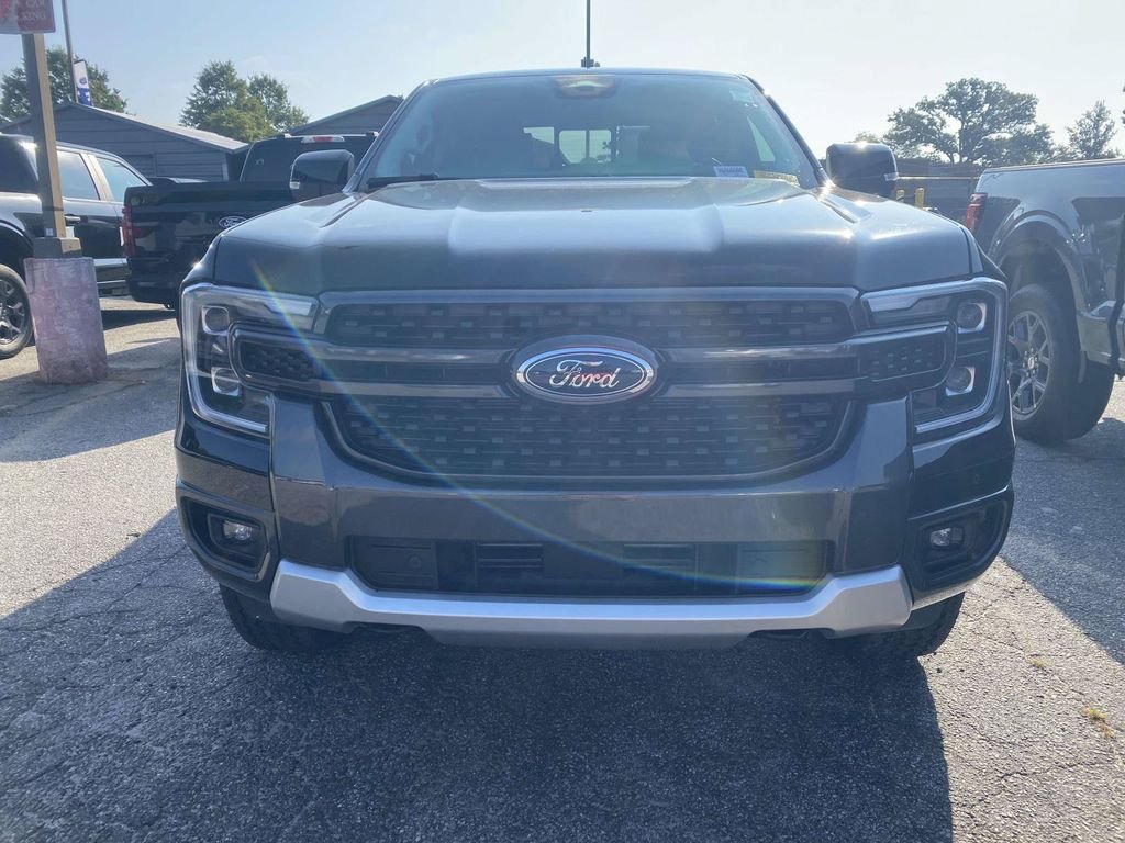 Certified 2024 Ford Ranger Lariat w/ FX4 Off-Road Package AWD/4WD image 2