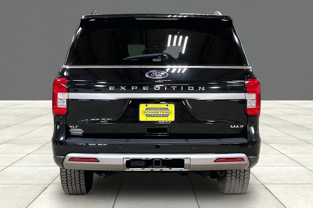 Certified 2024 Ford Expedition Max XLT image 3