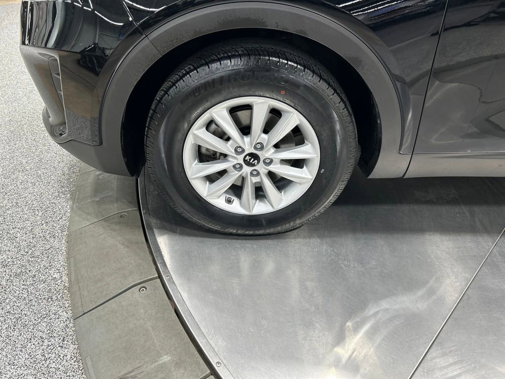 Used 2020 Kia Sorento LX FWD image 31