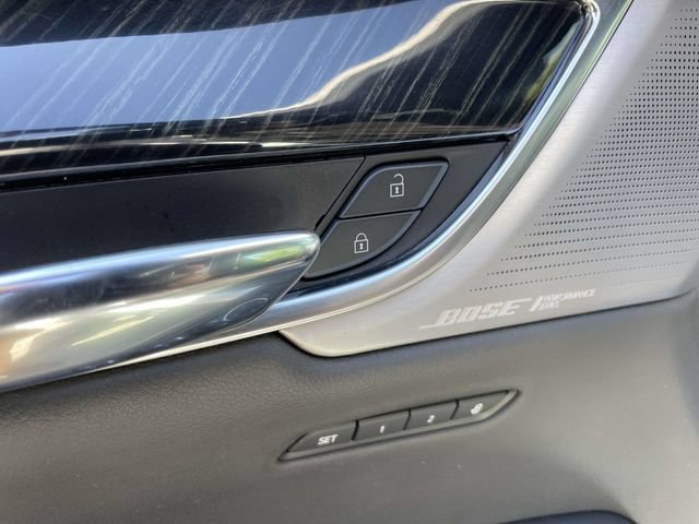 Used 2020 Cadillac XT6 Premium Luxury AWD/4WD image 23