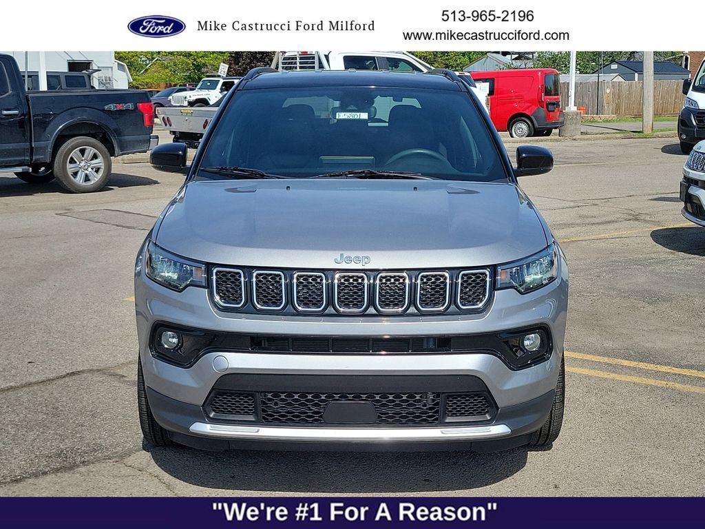 Used 2024 Jeep Compass Limited AWD/4WD image 8