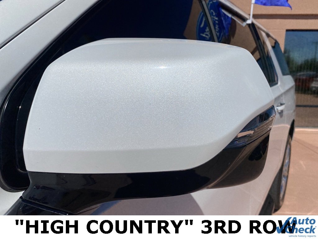 Used 2023 Chevrolet Suburban High Country image 6