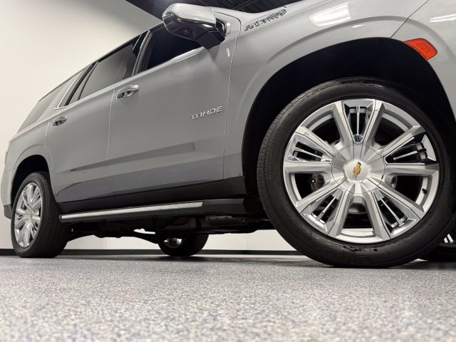 Used 2023 Chevrolet Tahoe High Country w/ Advanced Technology Package AWD/4WD image 2