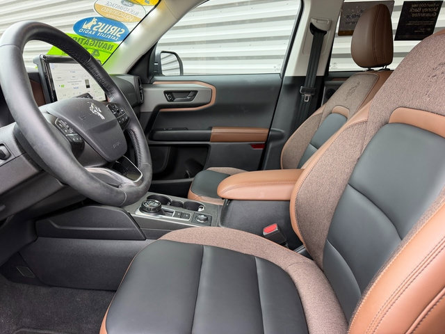 Certified 2025 Ford Bronco Sport Outer Banks w/ Outer Banks Tech Package+ AWD/4WD image 16