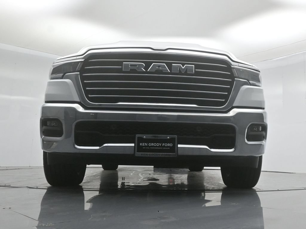 Used 2025 RAM 1500 Laramie AWD/4WD image 47