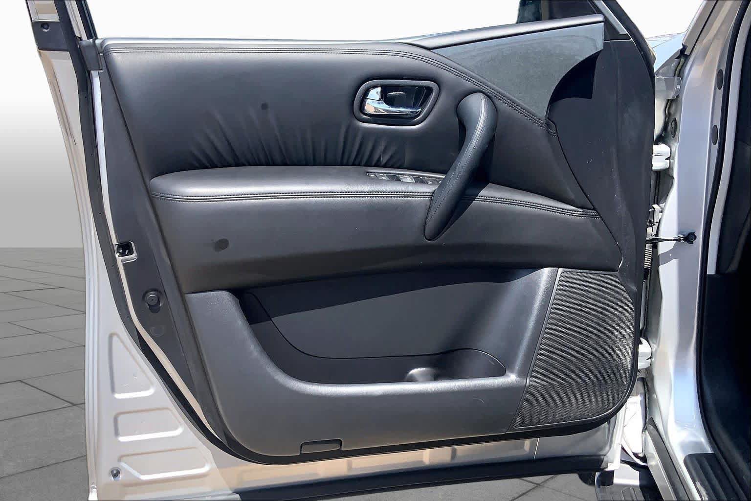 Used 2023 Nissan Armada SV RWD image 22