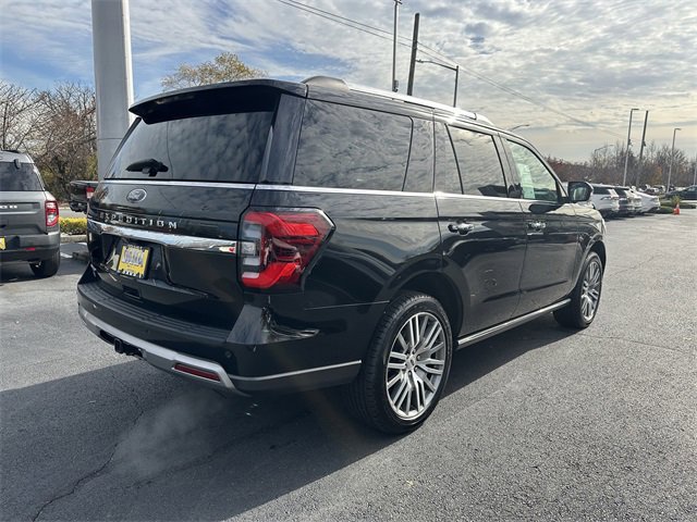 Certified 2022 Ford Expedition Limited image 6