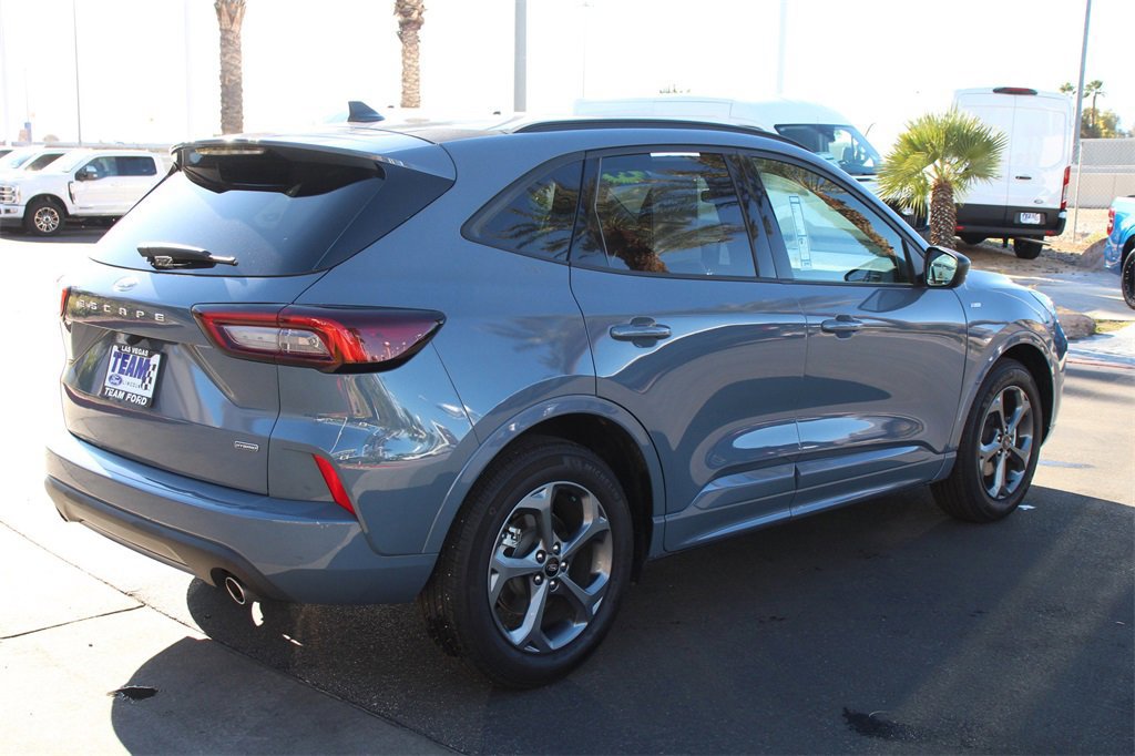 Certified 2024 Ford Escape ST-Line w/ Equipment Group 301A image 7