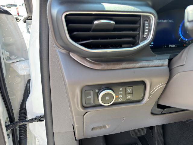 Certified 2023 Ford Explorer Platinum w/ Technology Package AWD/4WD image 15