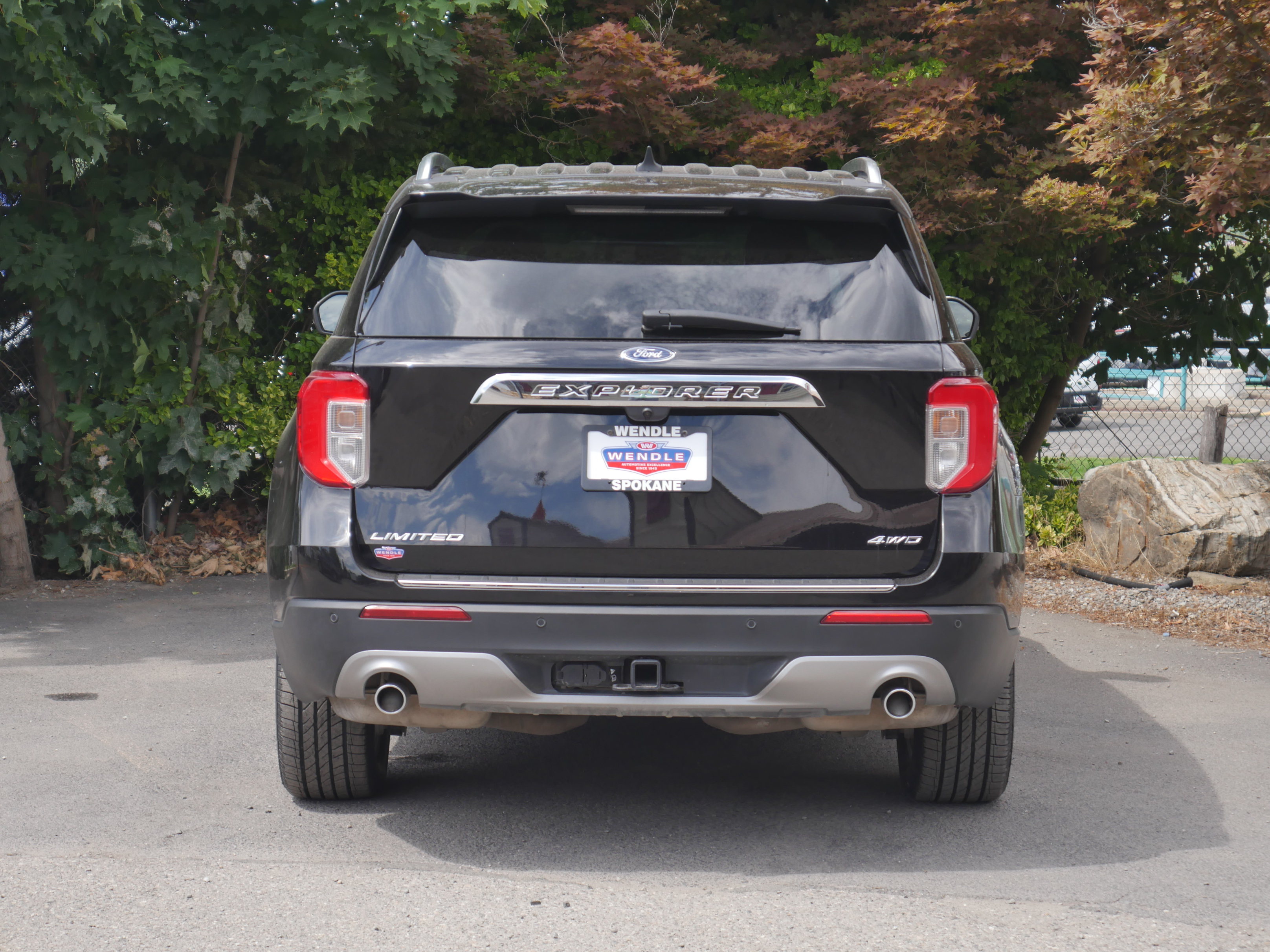 Certified 2024 Ford Explorer Limited w/ Limited Technology Package AWD/4WD image 21