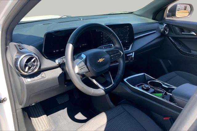 Used 2026 Chevrolet Equinox LT AWD/4WD image 17