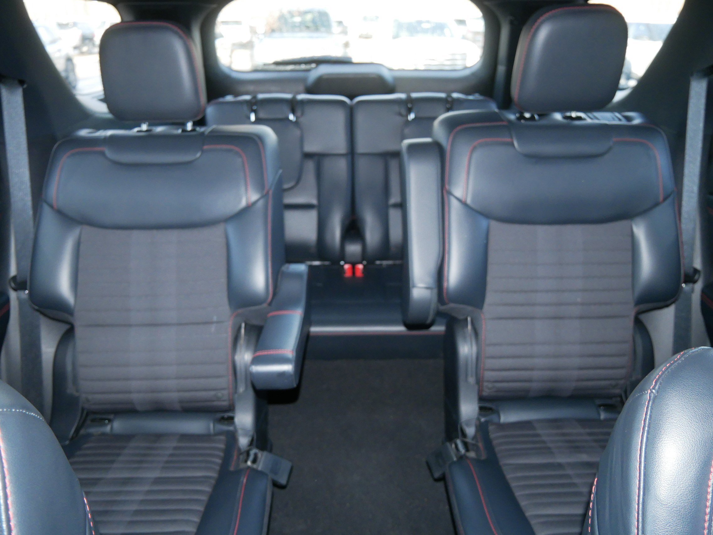 Certified 2025 Ford Explorer ST-Line image 13