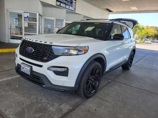 Certified 2023 Ford Explorer ST w/ Equipment Group 401A AWD/4WD image 3