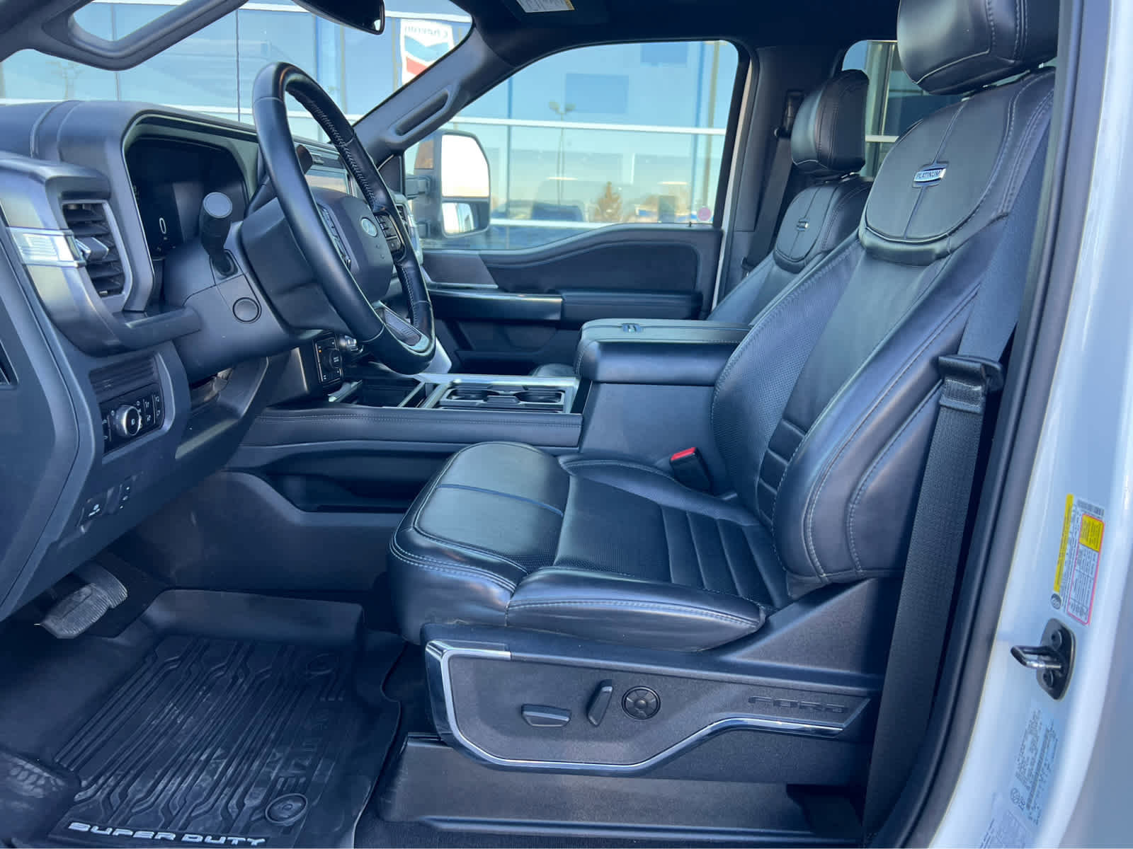 Certified 2025 Ford F350 Platinum image 28