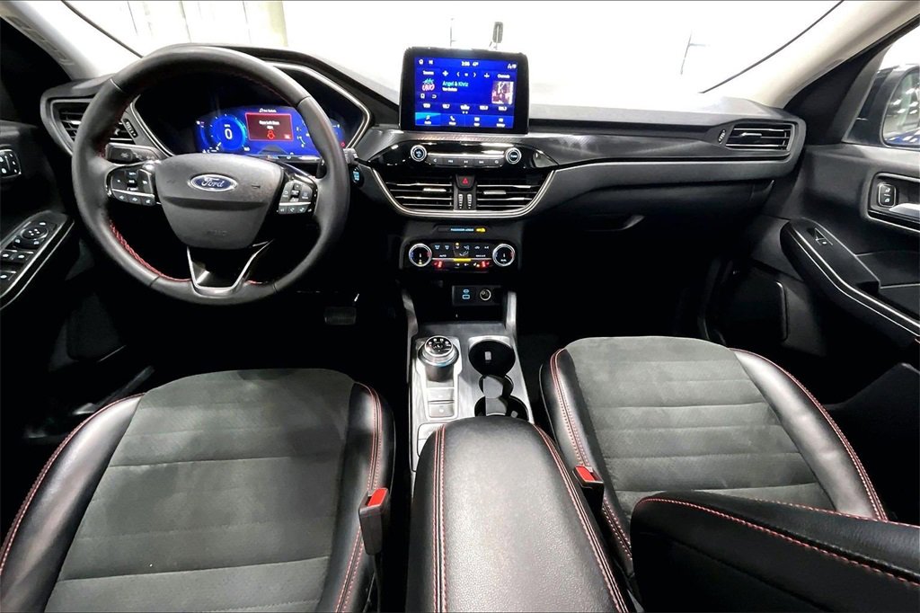 Certified 2022 Ford Escape SEL w/ SEL Stealth AWD Package image 14