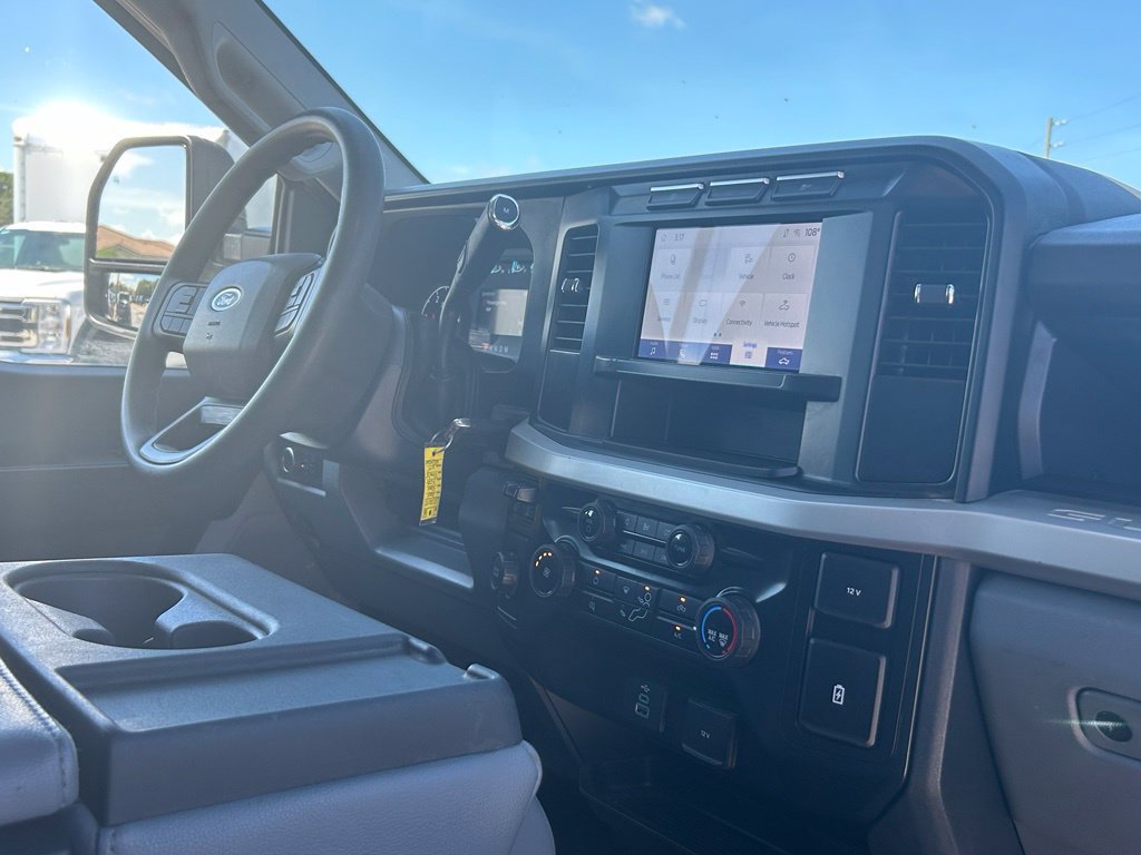 Certified 2024 Ford F550 2WD Regular Cab Super Duty image 21