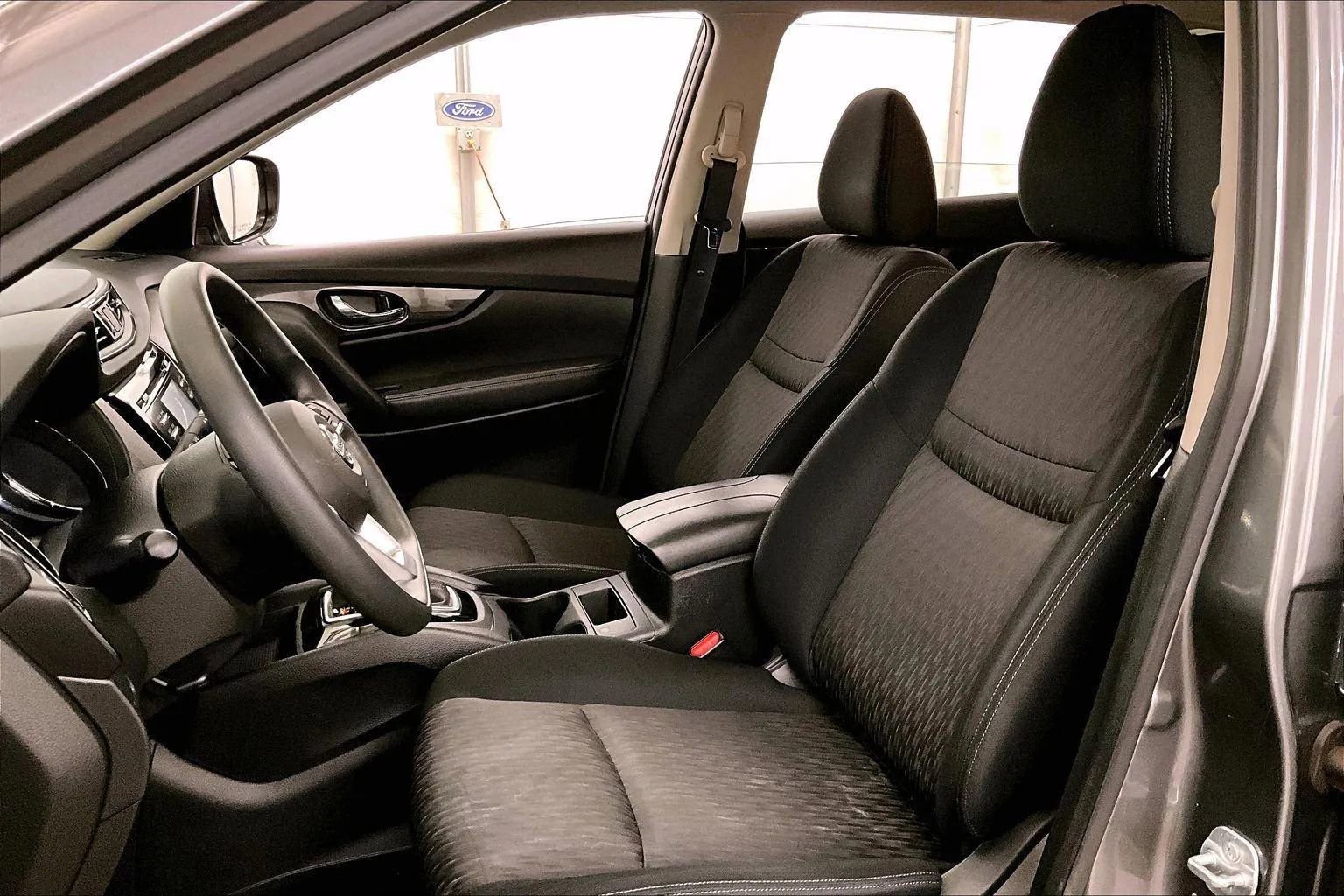 Used 2017 Nissan Rogue S image 24