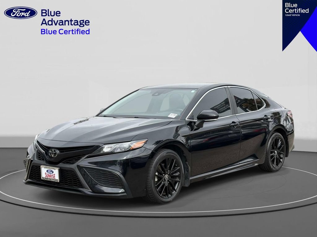 Used 2023 Toyota Camry SE