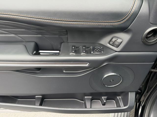 Certified 2024 Ford Expedition Platinum AWD/4WD image 14