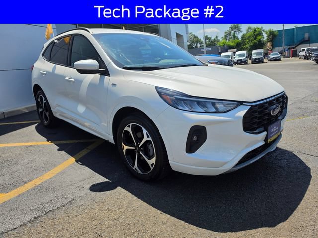 Certified 2023 Ford Escape ST-Line Select w/ Tech Pack #2 AWD/4WD image 10
