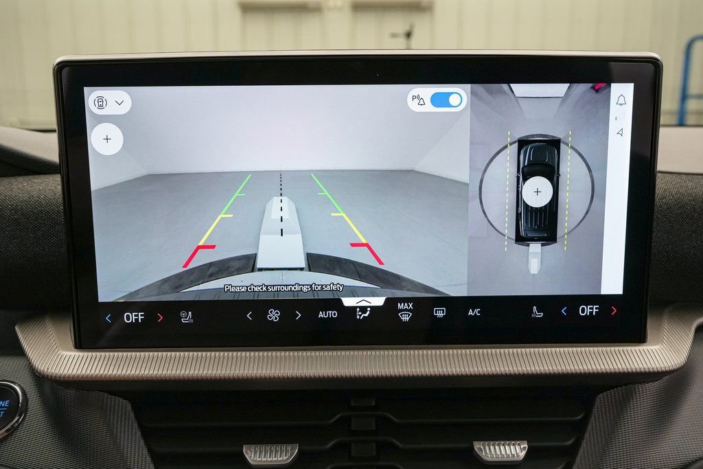 Certified 2025 Ford Explorer ST image 18