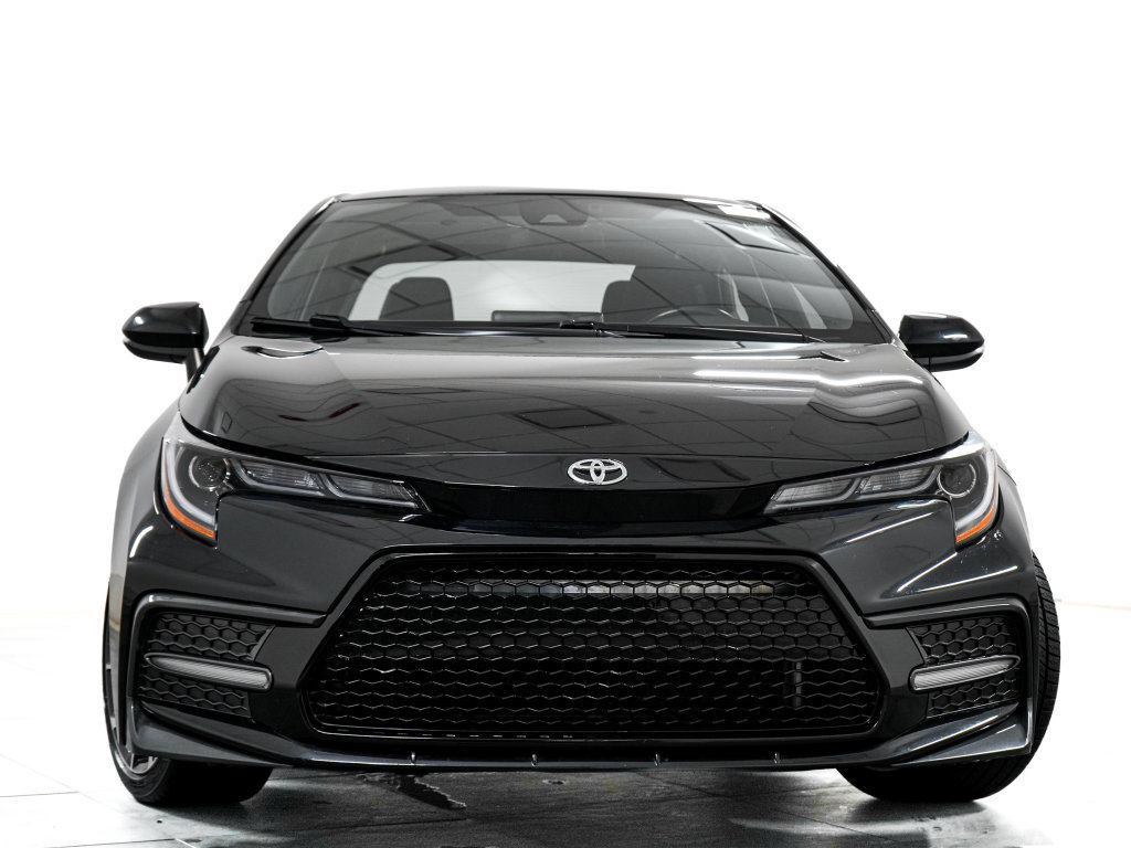 Used 2020 Toyota Corolla SE w/ SE Premium Package FWD image 3