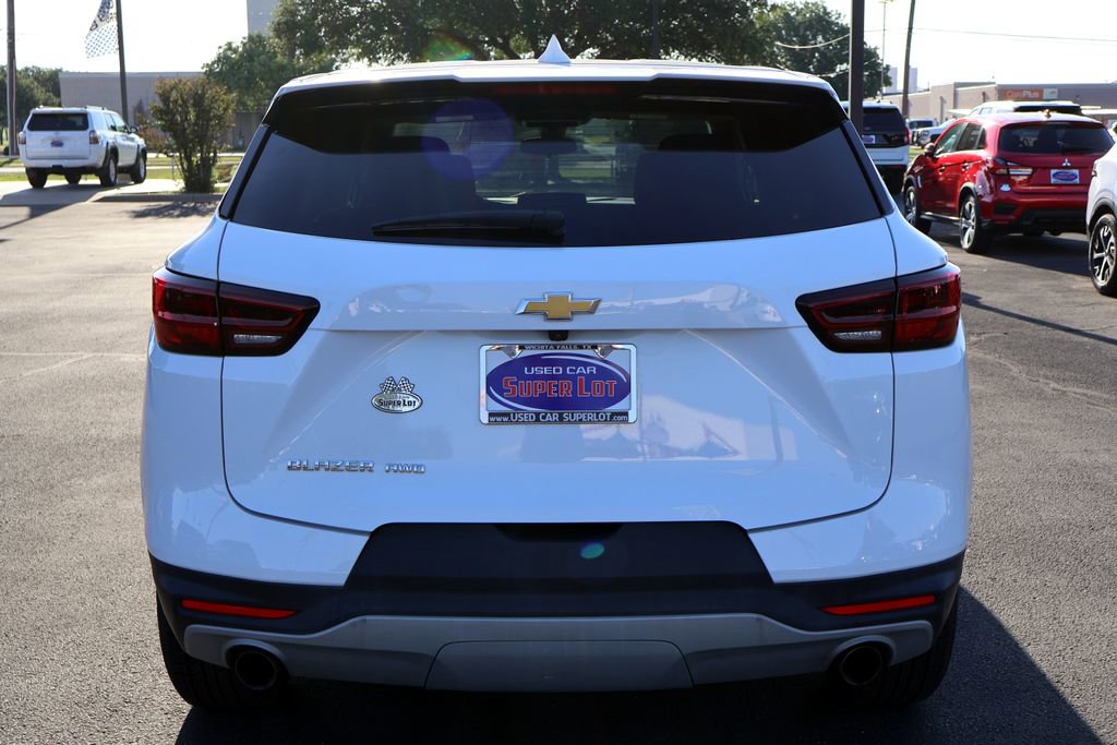 Used 2025 Chevrolet Blazer LT AWD/4WD image 14