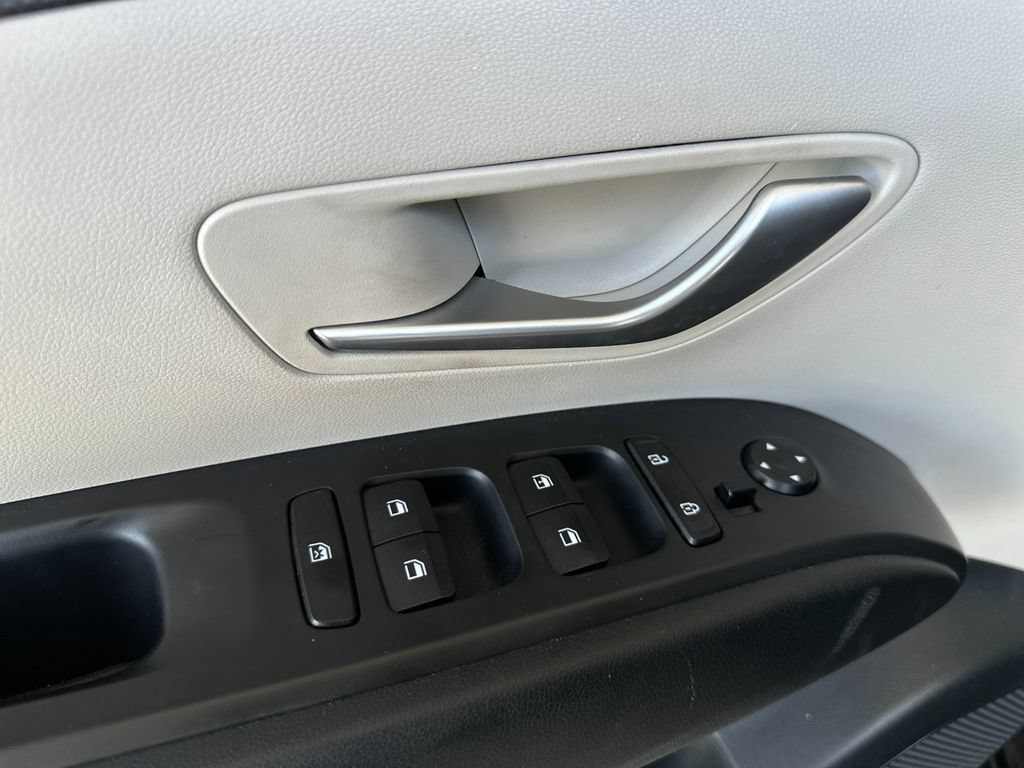 Used 2024 Hyundai Tucson SE FWD image 10