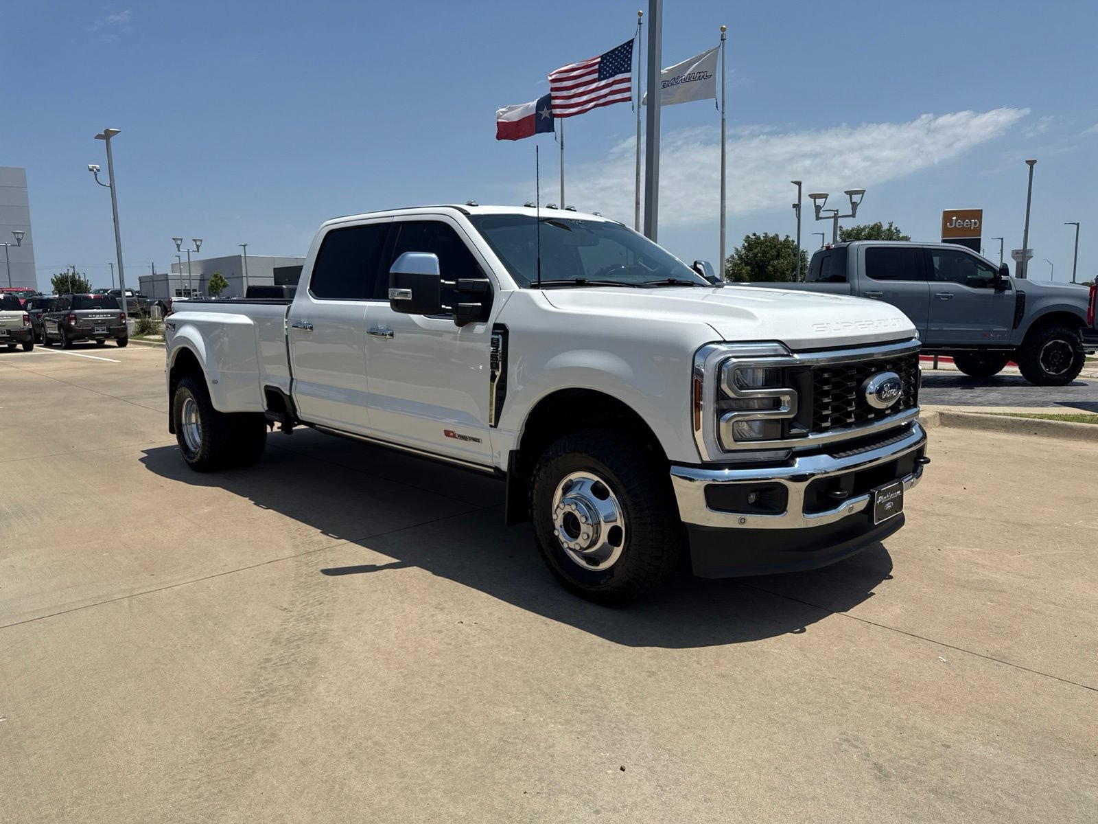 Certified 2025 Ford F350 Lariat w/ Lariat Ultimate Package AWD/4WD image 8